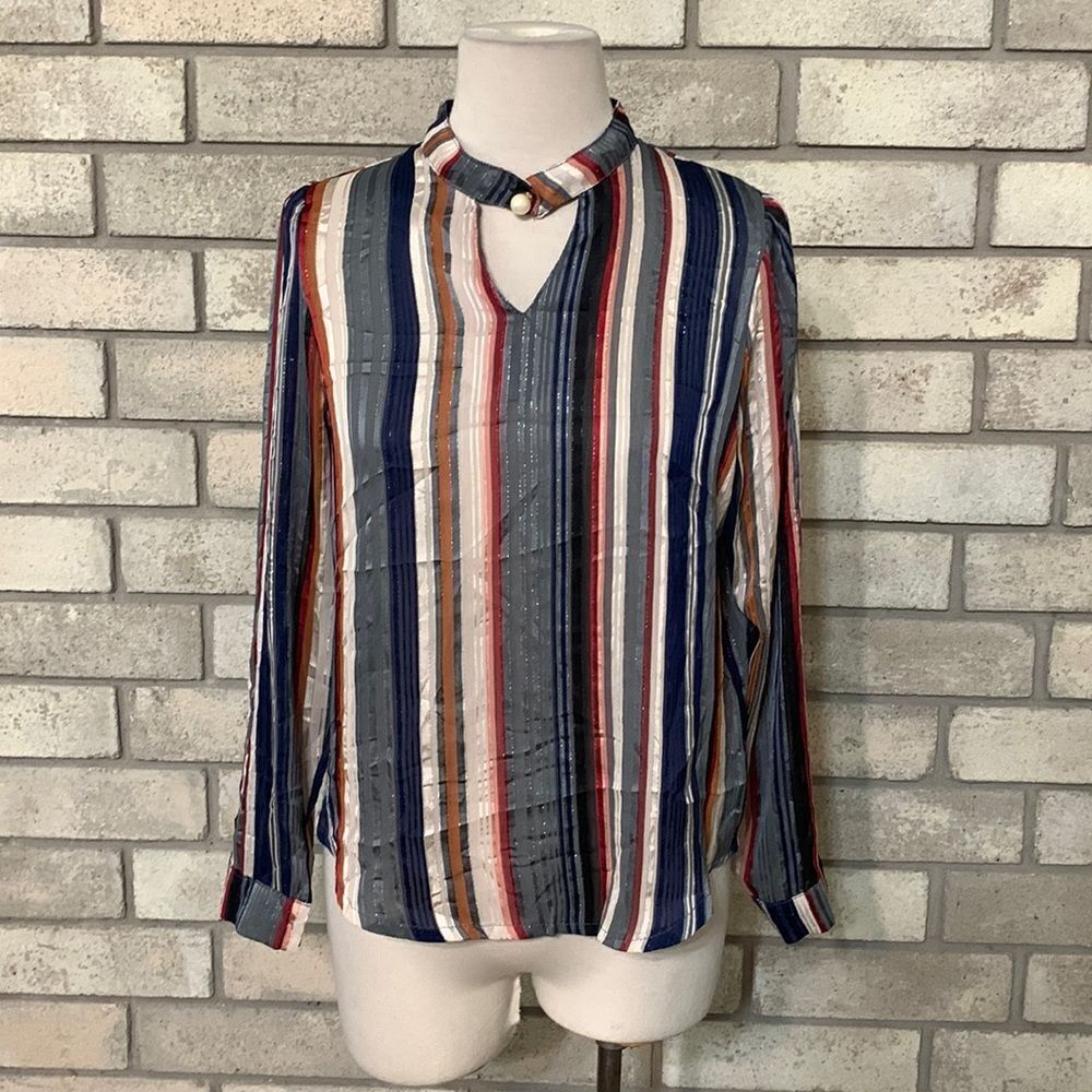 3for$20 blouse fits xs loose fit